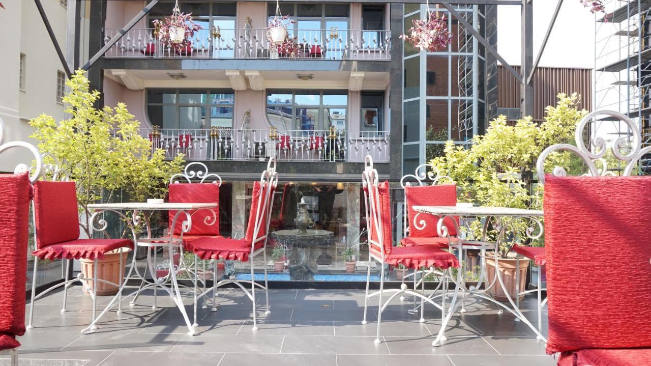 Elysee 4* Tirana