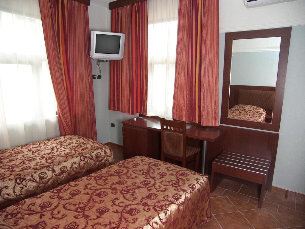 Elysee Hotel Tirana