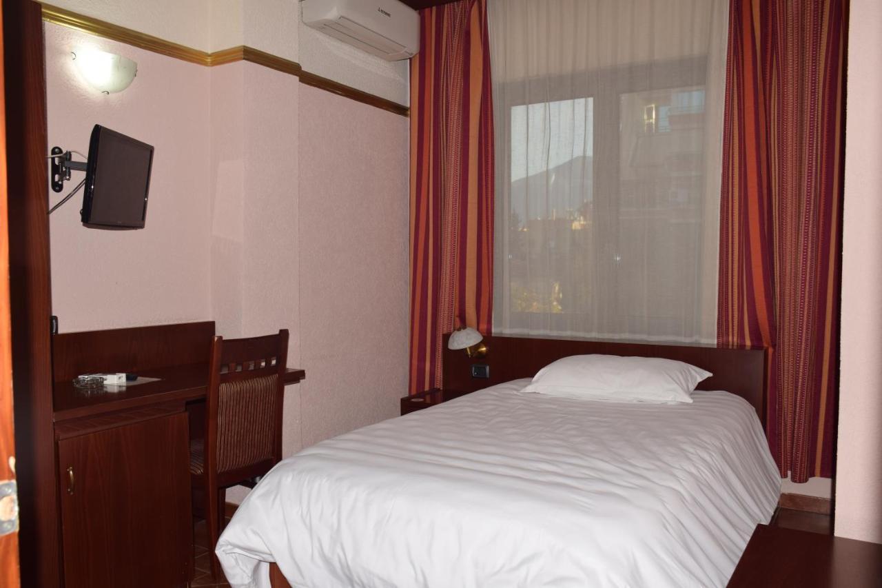 Hotel Elysee Tirana