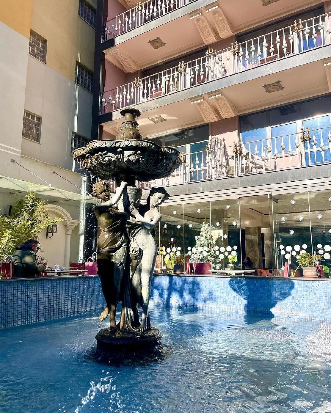 Elysee 4*