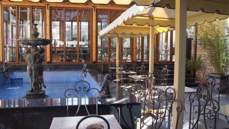 Elysee Tirana
